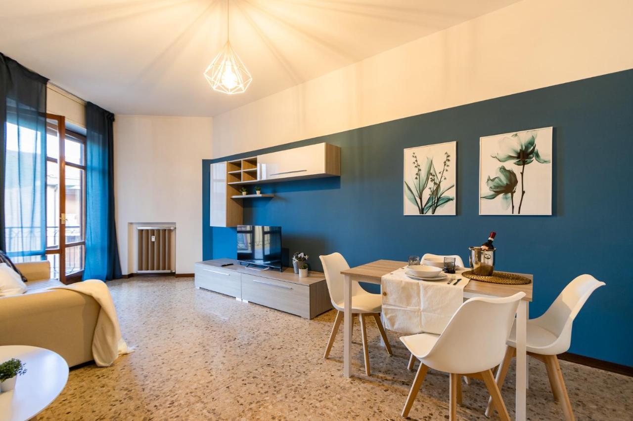 Blue Wave Apartment Arona - Lago Maggiore Extérieur photo