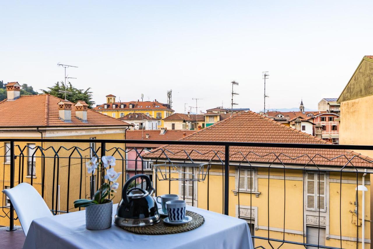 Blue Wave Apartment Arona - Lago Maggiore Extérieur photo
