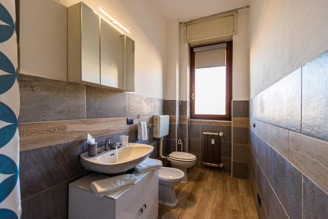 Blue Wave Apartment Arona - Lago Maggiore Extérieur photo
